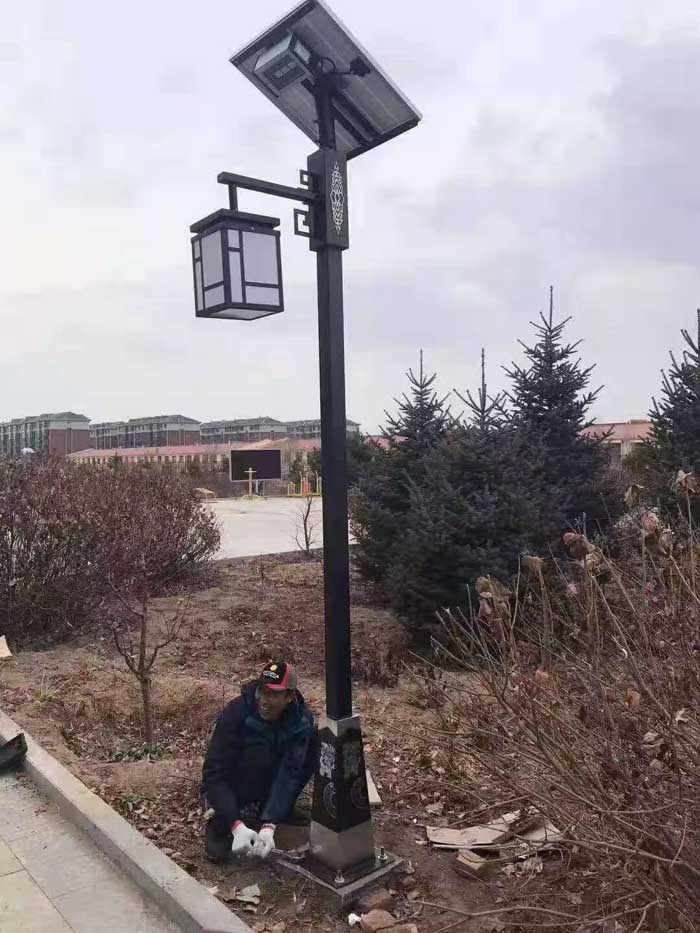 仿古太阳能庭院灯